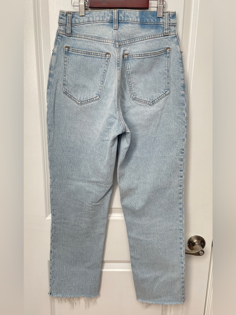 Abercrombie & Fitch size 27 the 90s straight ultra high rise Jeans - Picture 5 of 7